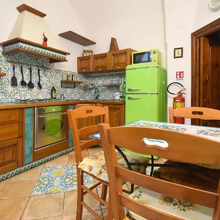 Apartment 1 Bedroom Beautiful In Molina Molina (Salerno)